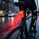 Fahrrad R&uuml;ckleuchte mit Standlicht, Reflektor und StVZO-Zulassung inkl. Batterie (7 CANDELA)