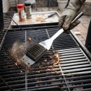 Edelstahl - Grillb&uuml;rste mit Schaber